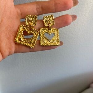 Heart shape gold color earrings